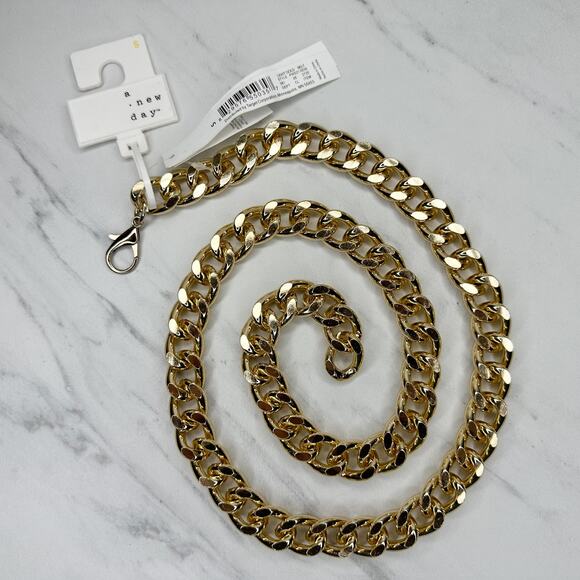 A New Day Chunky Gold Tone Metal Chain Link Belt Small (S) NWT ✨ - Picture 1 of 12